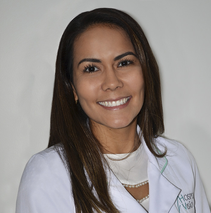 Dra. Camila Lacerda Costa 